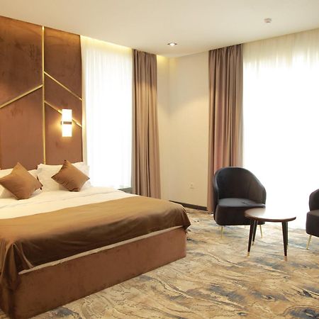 Unique Hotel Tachkent Extérieur photo