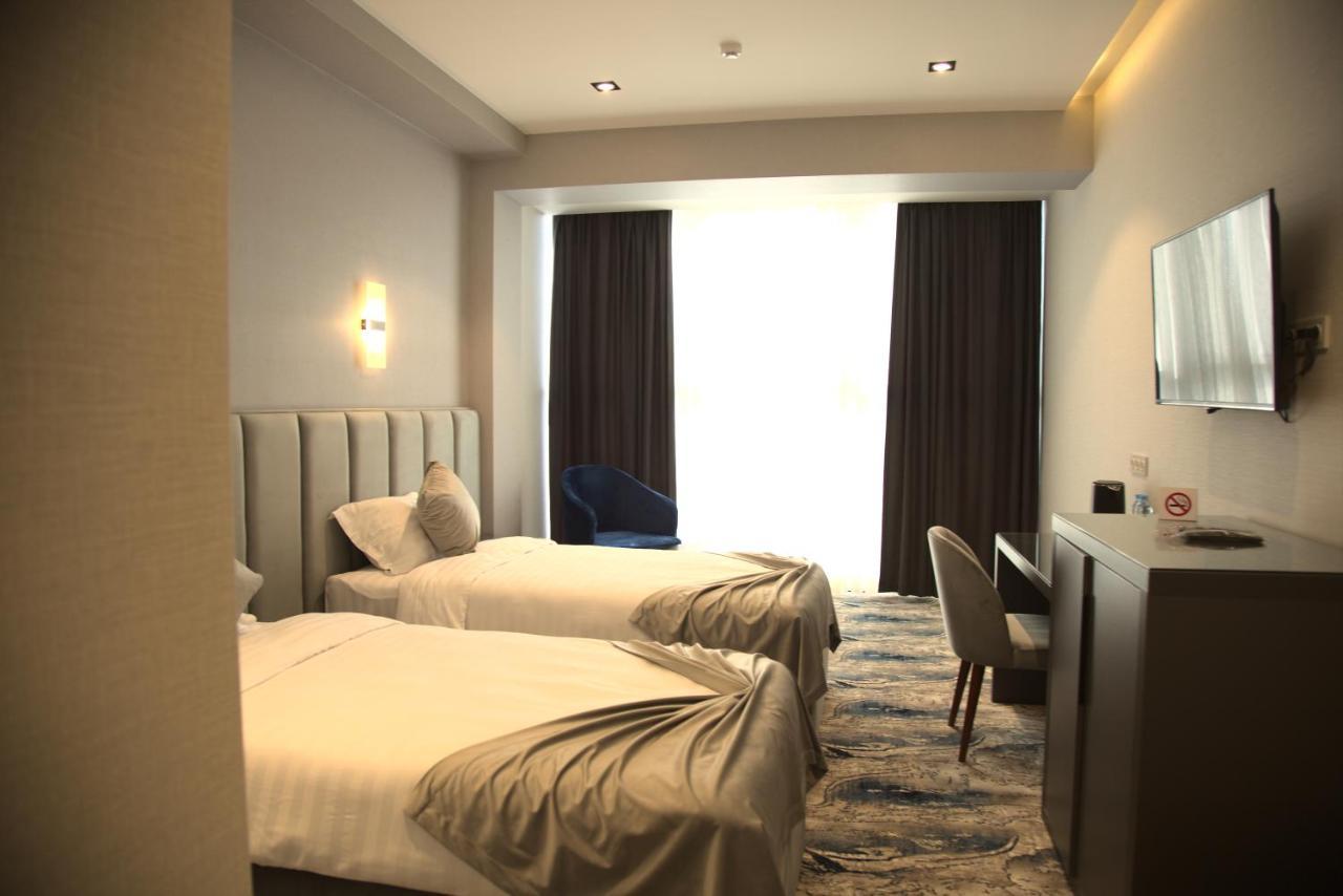 Unique Hotel Tachkent Extérieur photo