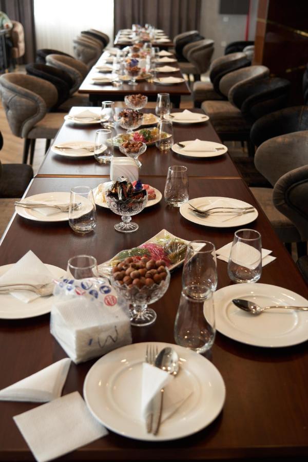Unique Hotel Tachkent Extérieur photo