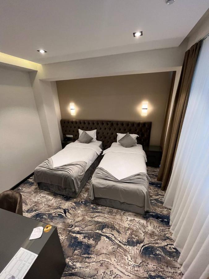 Unique Hotel Tachkent Extérieur photo