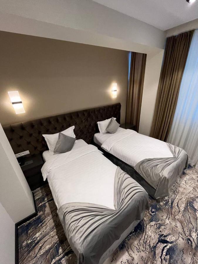 Unique Hotel Tachkent Extérieur photo