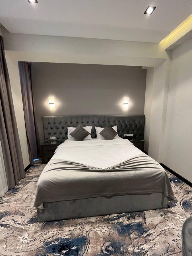Unique Hotel Tachkent Extérieur photo